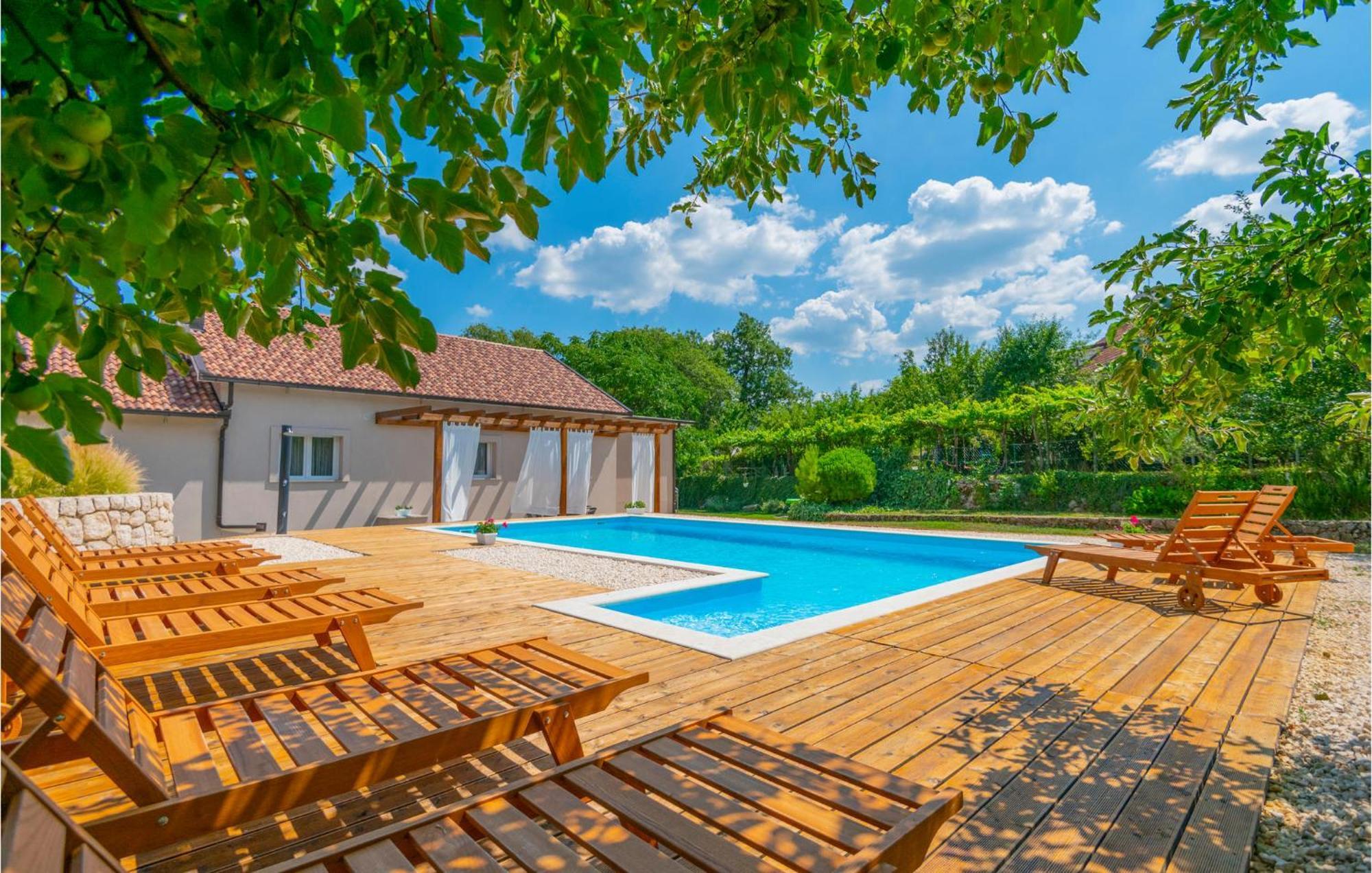 Holiday home 4 Bedroom Beautiful In
